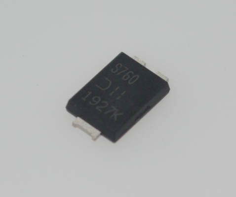 PDS760-13 760W Высокая плотность мощности, выход 12В/63А, пиковый КПД 93%, активный PFC, компактный размер 1U, полная защита (OVP/OCP/SCP), работа от -40°C до +70°C, идеально подходит для промышленных и телекоммуникационных систем