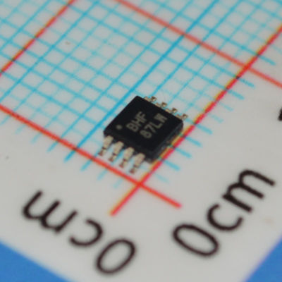 Ультранизкий уровень шума высокая точность нулевой дрейф OPA2335AIDGKR - миниатюрный низкомощный железнодорожный I / O Op Amp с широким диапазоном питания и надежной защитой ESD