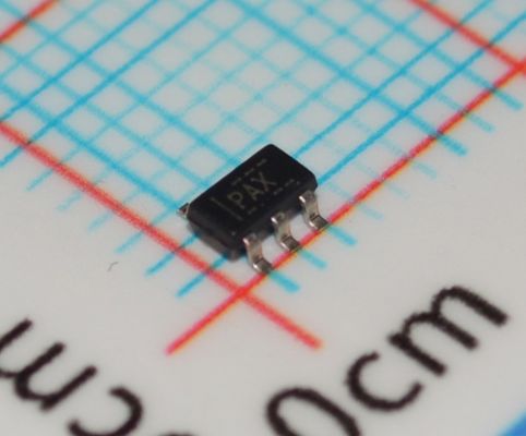 TLV70450DBVR 5 В 150 мА Сверхнизкий ток покоя (300 нА) LDO с высоким PSRR (70 дБ) 2% точностью, стабильный с керамическим конденсатором 1 мкФ, выводом Enable и тепловой защитой в корпусе SOT-23