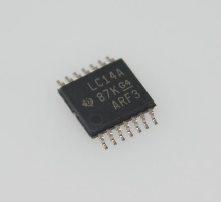 SN74LVC14APWR 6-канальный инвертор Шмитта с широким диапазоном VCC 1,65-5,5 В, максимальное tp 10 нс, низкий ток ICC 0,5 мкА, выходной ток ±24 мА, защита от электростатического разряда HBM, корпус TSSOP-14, диапазон температур от -40°C до +125°C