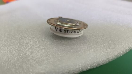 VS-ST303C12CFK0 1200V 300A IGBT модуль низкий Vce ((sat) низкий потеря высокая прочность интегрированный NTC быстрый переключатель для промышленных приводов и инверторов UPS