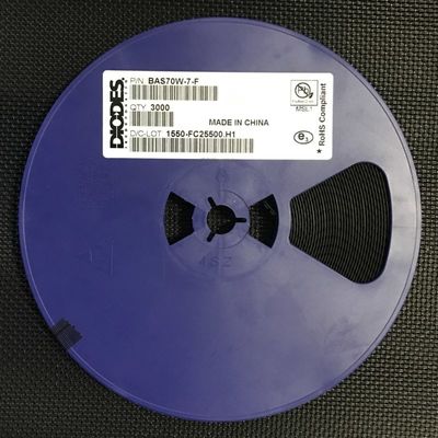 BAS70W-7-F Двойная серия Schottky Diode 70V Обратное напряжение 200mA Вперед низкий ток VF and утечка SOT-323 Пакет высокоскоростного переключения Идеально подходит для защиты и радиочастотных цепей