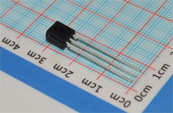 P34836 5G NR RF усилитель мощности 3,3-5 В питание 28 дБ усиление 30-6000 МГц QFN-16 +105°C рабочая температура Встроенное управление смещением