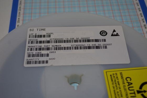 SIT8002AC-13-33E-50.00000T 50 МГц MEMS осциллятор ±50ppm стабильность 1.8-3.3 В питание 2.5 мА низкое энергопотребление LVPECL выход -40°C до +85°C AEC-Q100 квалифицирован