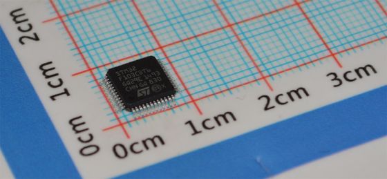 STM32F103CBT6 72 МГц микроконтроллер Cortex-M3, 128 КБ Flash, 20 КБ RAM, 2x12-битных АЦП, 3xUSART, USB/CAN, LQFP-48, 2.0-3.6 В, от -40°C до +85°C, промышленный класс производительности