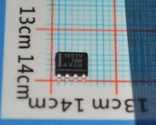 TCAN1051VDQ1 5V CAN FD Передатчик 5Mbps Гибкая скорость передачи данных ±58V Защита от неисправностей 1.8V-5V Логический I/O SOIC-8 -40°C до +125°C AEC-Q100 Степень 1