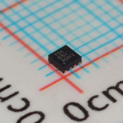 BQ294701DSGR - Защита литий-ионных аккумуляторов с обнаружением перенапряжения/пониженного напряжения 2 элемента, ток 1 мкА, диапазон 3,6 В - 10 В, время отклика 1 мс, тепловое отключение и корпус DSBGA