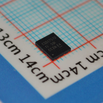 CSD17573Q5BT 40В N-канальный NexFET™ MOSFET с сопротивлением открытого канала 1,7 мОм, током 75A, рейтингом 175°C, низким Qg, корпусом SON 5мм×6мм, квалификацией AEC-Q101 и бессвинцовой конструкцией