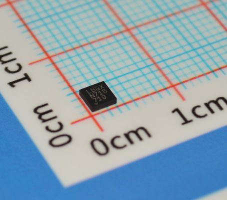 LTC3454EDD#PBF Высокоэффективный конвертер Buck-Boost 1.5A с входом 2,7-5,5В 92% Пиковая эффективность I2C Управление Низкий шум 2,5μA Выключение и крошечный пакет DFN 3 мм х 3 мм