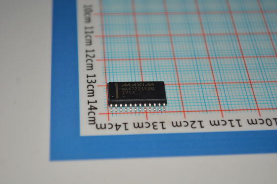 MAX7221EWG+T 8-значный драйвер светодиодного дисплея с интерфейсом SPI 10MHz Серийная скорость передачи данных 2.7V-5.5V Операция Индивидуальное управление светодиодным приводом и 24-контактный широкий пакет SOIC