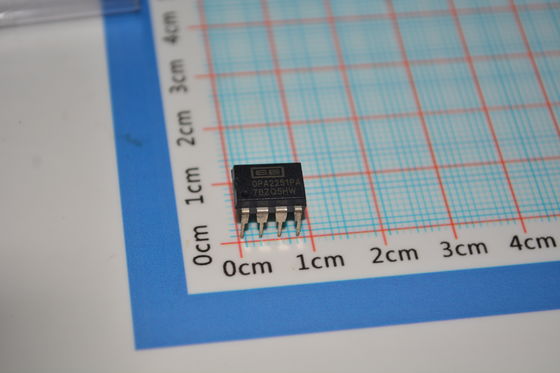 OPA2251PA Прецизионный сдвоенный операционный усилитель с полосой пропускания 10 МГц, низким дрейфом 0,5 мкВ/°C, шумом 1,1 мкВpp, выходом Rail-to-Rail, питанием ±2,25 В to ±18 В и корпусом DIP-8