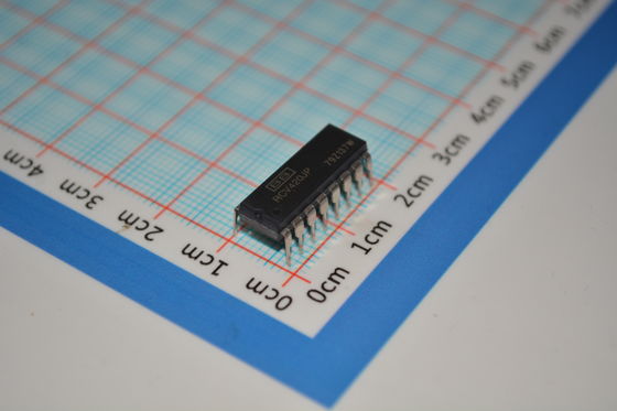 RCV420JP Прецизионный приемник с питанием от контура 4-20 мА с выходным напряжением 0,1% точности, встроенным опорным напряжением, сверхнизким дрейфом и шумом для надежных промышленных систем