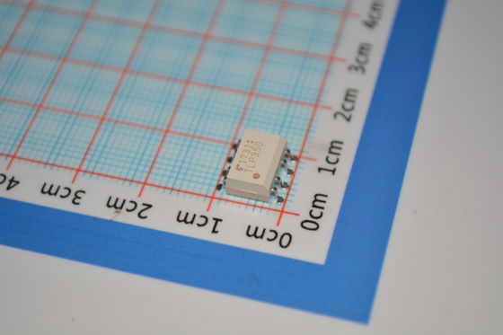 Высокоскоростной драйвер затвора IGBT/MOSFET TLP350H со скоростью 1 Мбит/с, выходом 0,7 А/0,5 А, устойчивостью к импульсам 15 кВ/мкс, порогом 5 мА, изоляцией 5000 В (среднеквадратичное значение), совместимый с КМОП, в компактном корпусе SO6