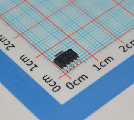 TPS73733DCQ 3.3V 1A Ультранизкий шум (30μVRMS) LDO с высоким PSRR (75dB) 1% Точность Низкий отказ (310mV) Установка подставки Стабильная с 1μF Керамической защитой от тока/теплового тока в пакете TO-263