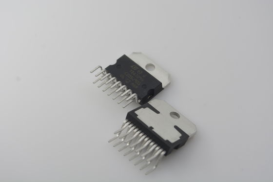 TDA7294V 100W DMOS аудио усилитель с высокой выходной мощностью, функциями Mute/Standby, низким уровнем шума, широким диапазоном питания (от ±10В до ±40В), защитой от короткого замыкания и перегрева, а также технологией SPI