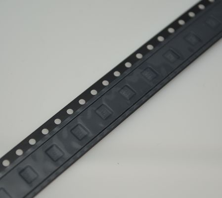 TPS63070RNMR повышающе-понижающий преобразователь 2,5-12 В вход, 2 А переключение, эффективность 96%, 1,8-5,5 В регулируемый выход, режим энергосбережения, 25 мкА ток покоя, принудительный ШИМ, корпус QFN 3x3 мм