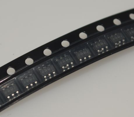 ACT4088US-T 4.5-40V Ввод 2.5A Постоянный выход 93% Эффективность 300 кГц Частота Низкая 30μA IQ Интегрированная защита AEC-Q100 Квалифицированный термически усиленный пакет TSSOP