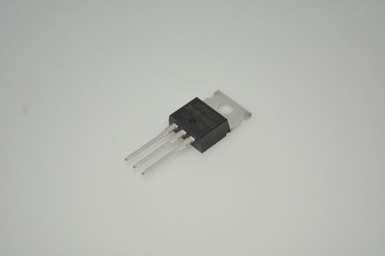 IRFB4227PBF 200V/195A MOSFET с ультранизким 4.5mΩ Rds ((on) TO-220 Пакет Логический уровень привода Лавины Оцененный быстрый переключатель Высокая эффективность Устойчивый дизайн для систем управления и питания двигателей