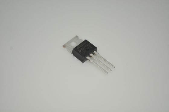 IRFB4227PBF 200V/195A MOSFET с ультранизким 4.5mΩ Rds ((on) TO-220 Пакет Логический уровень привода Лавины Оцененный быстрый переключатель Высокая эффективность Устойчивый дизайн для систем управления и питания двигателей
