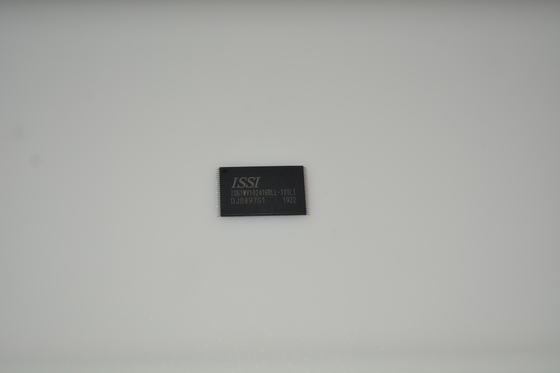 IS61WV102416BLL-10TLI 1Mx16 Высокоскоростная SRAM 10 нс 3,3 В Рабочее напряжение Низкое энергопотребление Промышленный температурный диапазон (-40°C до +85°C) 48-выводной BGA корпус Асинхронная работа Высокая надежность Сохранение данных
