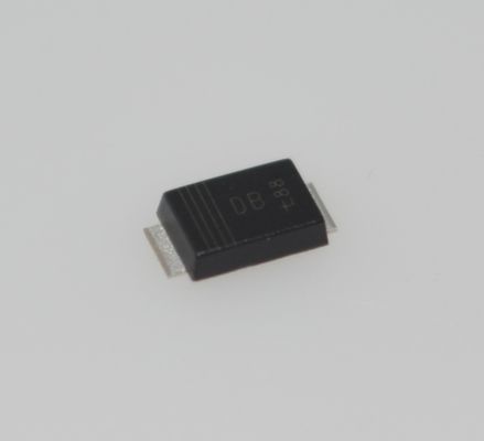 Ультранизкий Vf PMEG6030EVPX 60 В 3 А диод Шоттки, сертифицированный AEC-Q101, высокая эффективность <1 мкА, низкий ток утечки, безгалогенный, SOD128, плоский пластиковый корпус для автомобильной и промышленной электроники