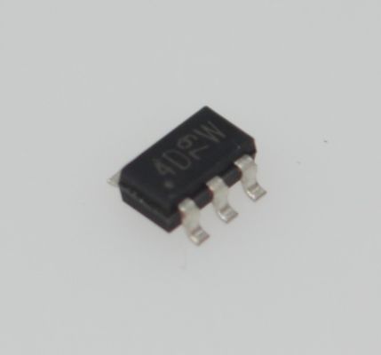 PRTR5V0U4D125 ESD защитный диод 5V зажимание сверхнизкий 0,6pF емкость 20 кВ ESD рейтинг IEC 61000-4-2 Соответствующий 2-линейный двунаправленный SOD-923 миниатюрный пакет для высокоскоростных интерфейсов