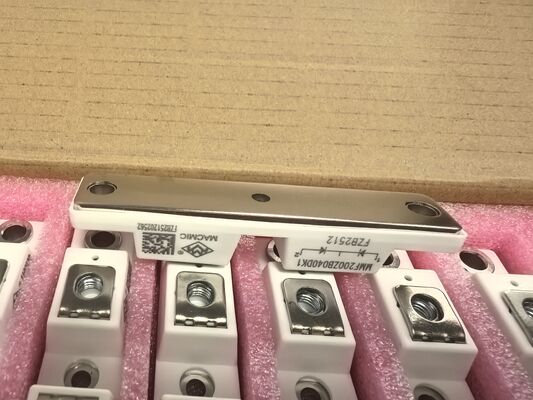 MMF200ZB040DK1 Модуль питания 200A SiC MOSFET 400V Низкий Rds ((on) 1,6mΩ Высокая эффективность Высокая скорость переключения Автомобильный класс жидкость охлажденная для инверторов тяги xEV