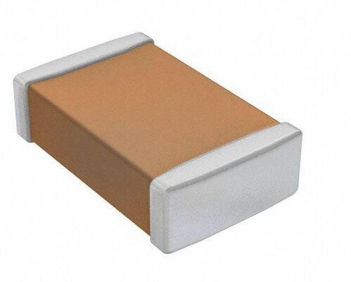 Миниатюрный 0402 X5R MLCC 0.1μF Высокая емкость 16V Степень высокой частоты Стабильность Низкий ESR Соответствует требованиям RoHS Высокая надежность для расширенного разъединения и фильтрации в компактной электронике