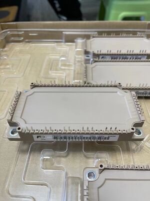 7MBR100VN120-50 1200В 100А PIM-модуль с интегрированным выпрямителем и инвертором, низкие потери, высокая изоляция, встроенный NTC, компактный корпус для промышленных приводов двигателей и ИБП