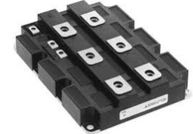 CM900HC-90H 900В 900А Высокомощный IGBT-модуль Низкое VCE(нас) 2,7В Высокая устойчивость к короткому замыканию Низкие потери при переключении Высокая изоляция Для тяжелых промышленных приводов и мега-ИБП