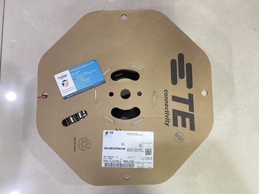 280756-4 4-позиционный разъем для проводов и плат с шагом 2,5 мм, обжимной корпус, фрикционный замок, крепление на панель, сертификация UL 94V-0, поляризованный, номинальный ток 4,5 А для распределения питания и промышленного управления