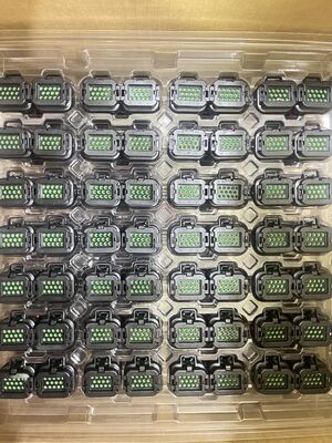 776273-1 3 Положение 1,5 мм Перекрёсток Заголовок провода на борту Вертикальный через отверстие Закрытая замкнутая рампа Поляризованный 2A для автомобильных и промышленных датчиков