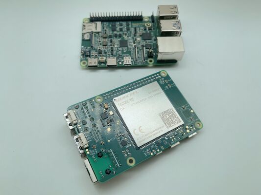 SC200EWFDA-G55-UNNNA SMD алюминиевый электролитический конденсатор 200В, номинальная температура 105°C, низкое сопротивление, долгий срок службы, высокий коэффициент пульсаций, диапазон температур от -40 до +105°C, для силовых устройств и светодиодов